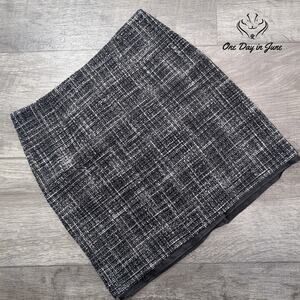 H&M Lined Mini Skirt Size 2